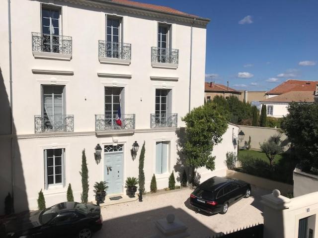 Lazare Maison De Maitre , Appartements De Standing Avec Parking Privatif A Seulement 7 Minutes A Pied Du Centre Historique De Béziers Eksteriør billede