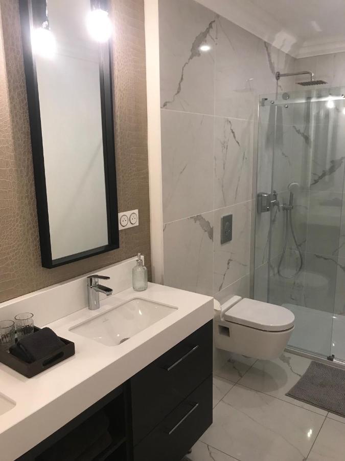 Lazare Maison De Maitre , Appartements De Standing Avec Parking Privatif A Seulement 7 Minutes A Pied Du Centre Historique De Béziers Eksteriør billede
