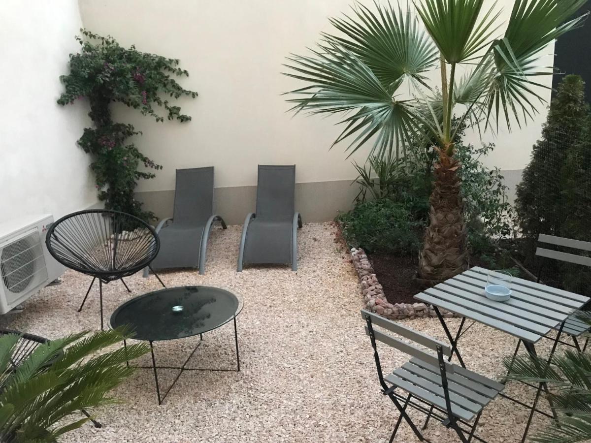 Lazare Maison De Maitre , Appartements De Standing Avec Parking Privatif A Seulement 7 Minutes A Pied Du Centre Historique De Béziers Eksteriør billede