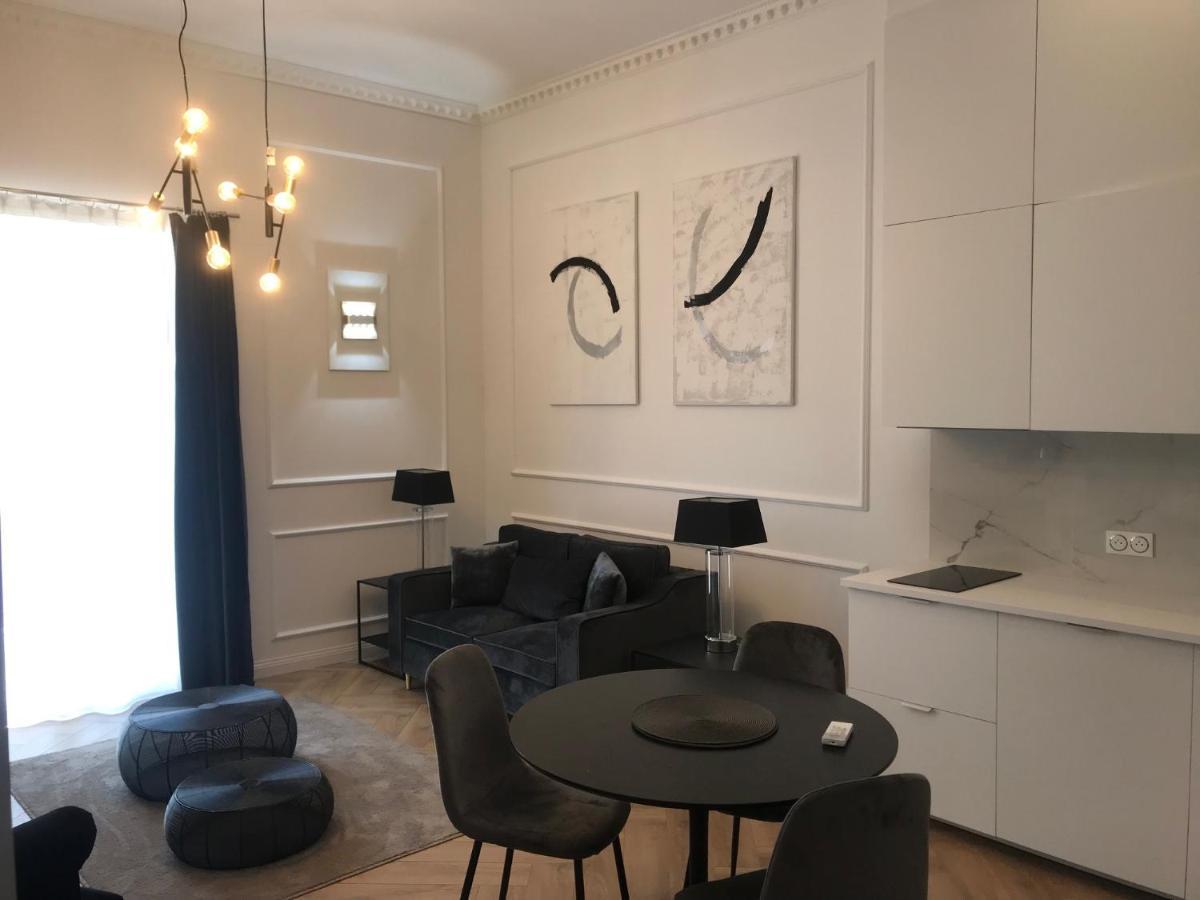 Lazare Maison De Maitre , Appartements De Standing Avec Parking Privatif A Seulement 7 Minutes A Pied Du Centre Historique De Béziers Eksteriør billede