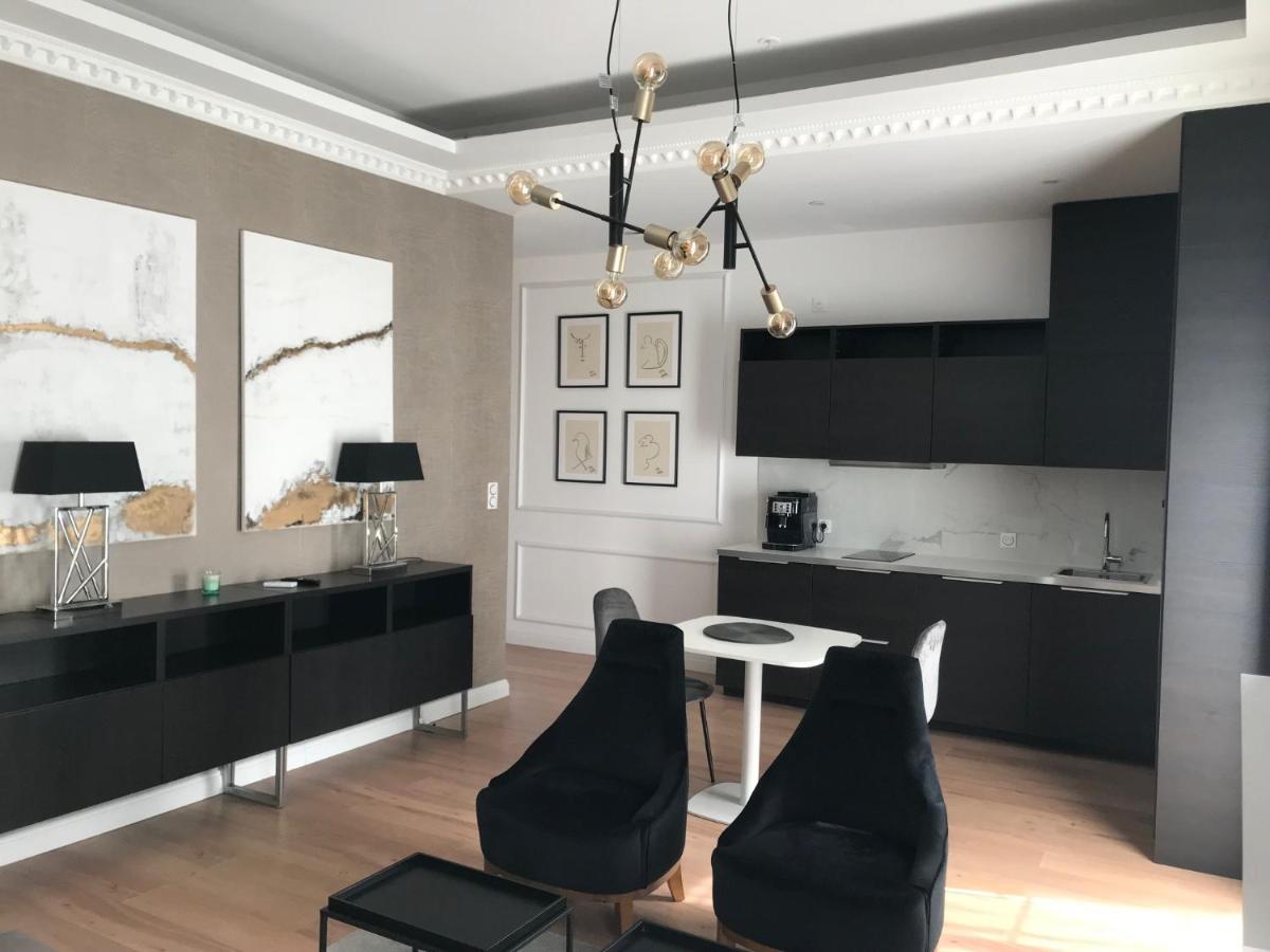 Lazare Maison De Maitre , Appartements De Standing Avec Parking Privatif A Seulement 7 Minutes A Pied Du Centre Historique De Béziers Eksteriør billede